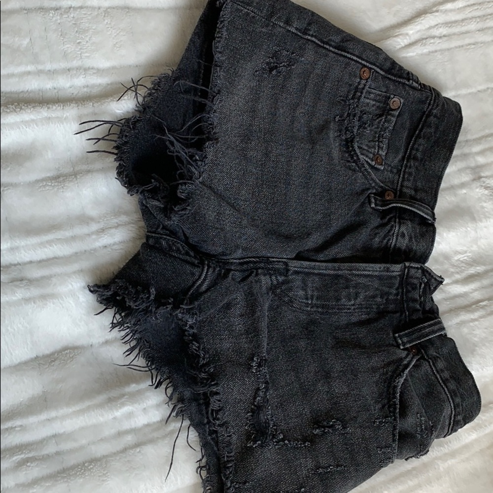 levi’s 501 mid rise denim short